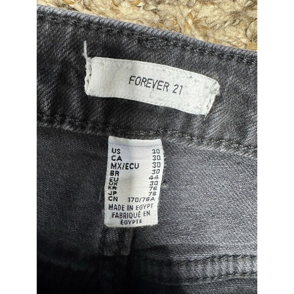 Forever 21 Flared Leg Jeans Womens 30 Black Wide Leg Denim Bell Bottoms Raw Hem - Picture 12 of 16